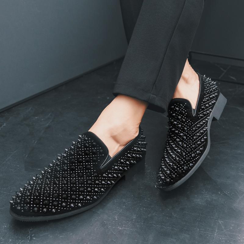 Fashion Black Suede Studded Spikes Moccasins Shoes Mens Smocks Sandals Casual Shoes Men Party Dress Apartments Loafers Zapatillas Hombre