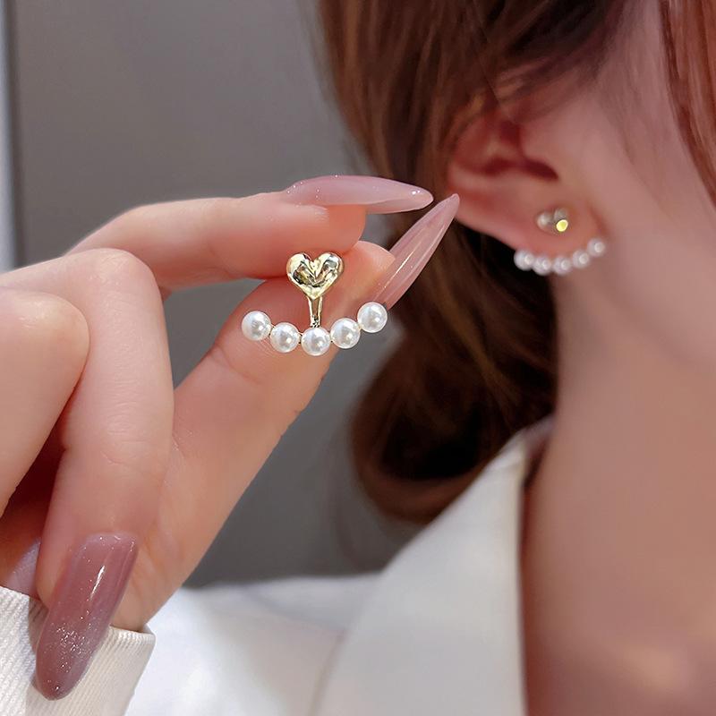 Light Luxury Imitation Pearl Stud Earrings Sweet Heart-shaped Ear Stud For Women Party Wedding Brid Jewelry Gift