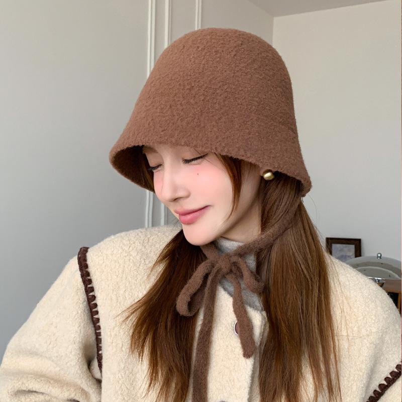 Autumn and Winter Hat Female British Style Retro Basin Hat Plush Bucket Hat Outdoor Windproof Bucket Hat
