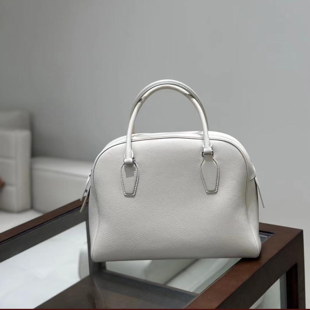 Small Niche High-end Handbag For Women New Genuine Leather Top Layer Cowhide Large Capacity Bowling Bag Hand-held Large Bag