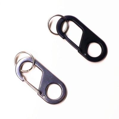 Compact Stainless Steel Carabiner Keychain with Double Ring Quick Release Hook and Load-Bearing Figure 8 Buckle