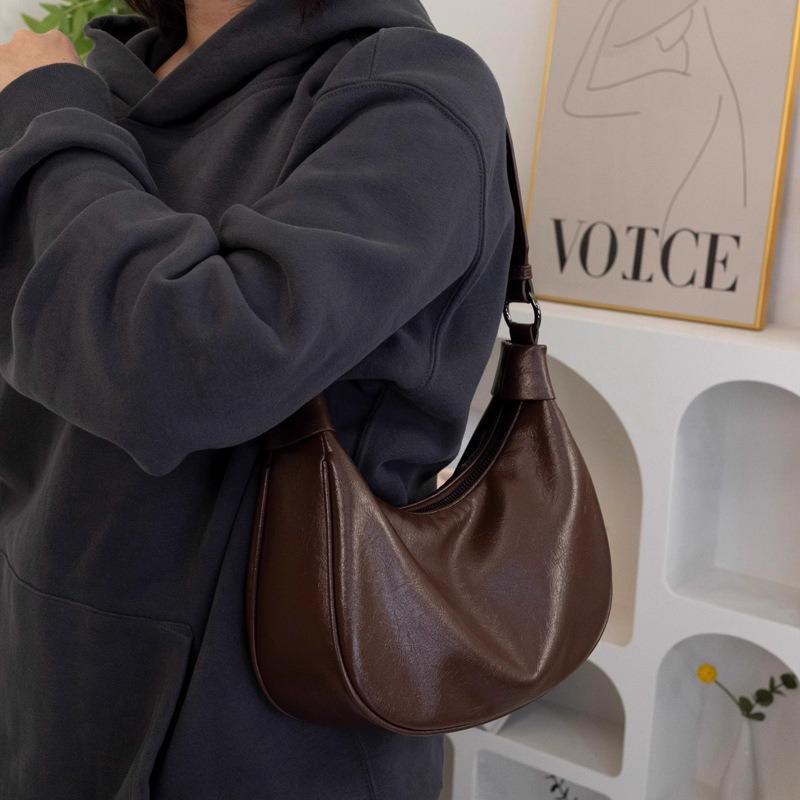 Niche Retro Underarm Bag Women's New Fashionable Large-capacity Shoulder Commuter Dumpling Bag Versatile Messenger Bag