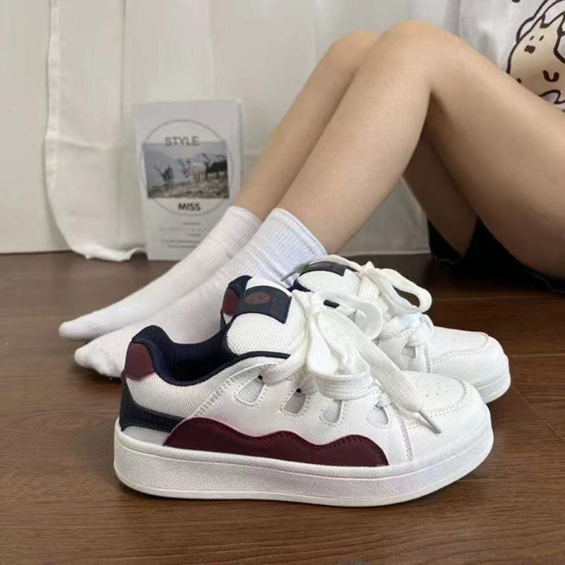 Casual Sports Board Shoes Versatile Fashion White Shoes Autumn New Student Bread Shoes Women