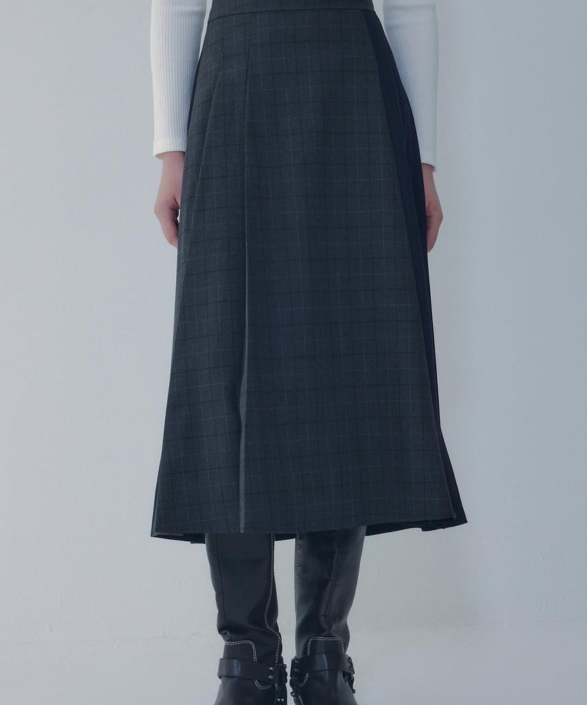Bobeu Asymmetric Pleated Skirt_Charcoal 7156335003
