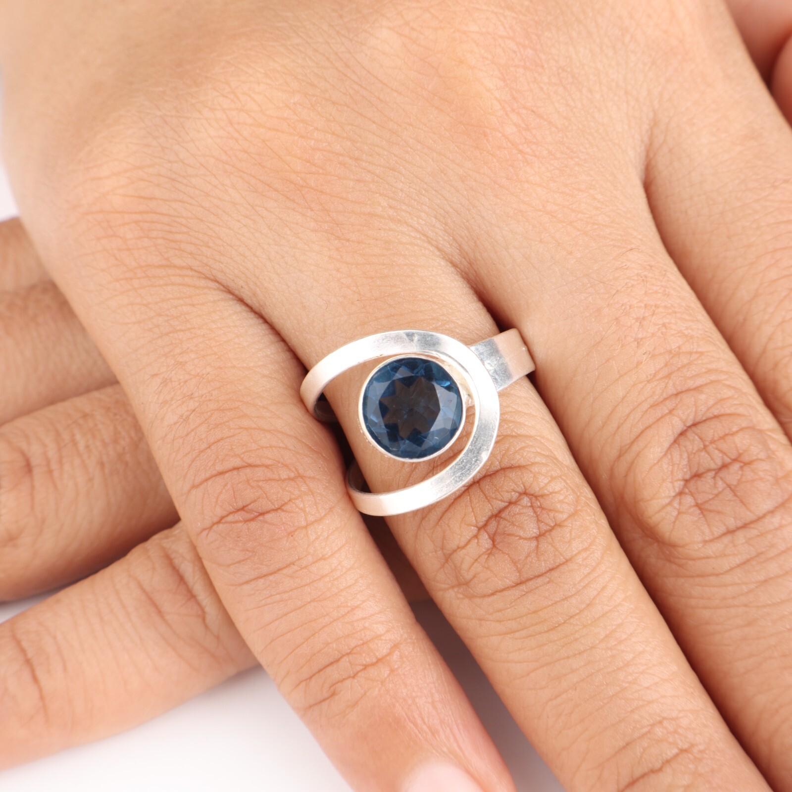 

Лондонский голубой топаз Драгоценный камень 925 Стерлинговое серебро Бохо Ювелирные изделия Ручной работы Женское кольцо RR-68-12 13