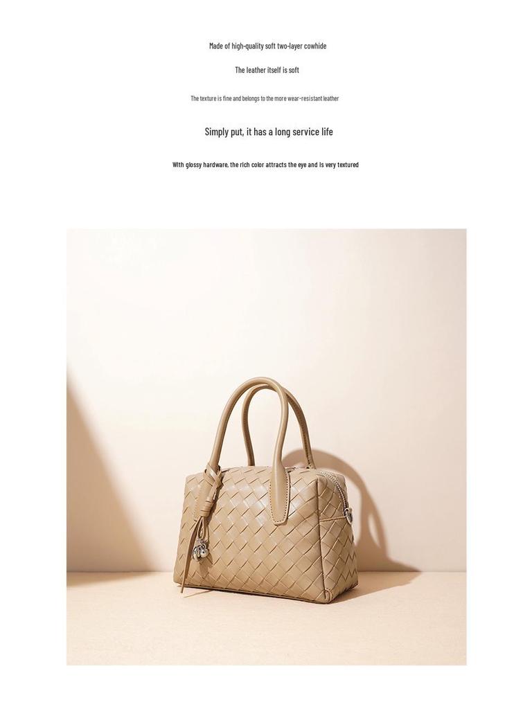 2025 Women's Genuine Leather Diamond Lattice Shoulder Bag - Fashionable and Versatile