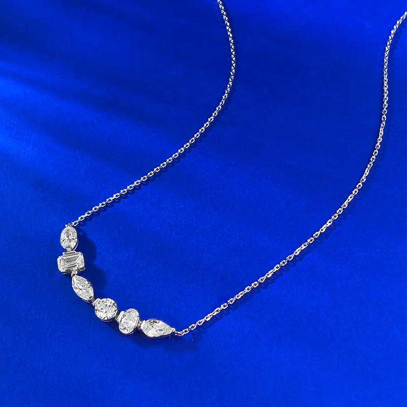 Jewelry Shaped Stone Inlaid Smile Pendant Commuter Retractable Necklace