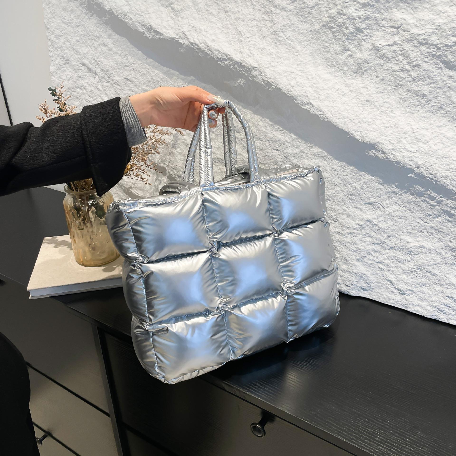 

A New Fashionable Winter Soft Space Cotton Handbag for Women 34.5*30*11 чёрный