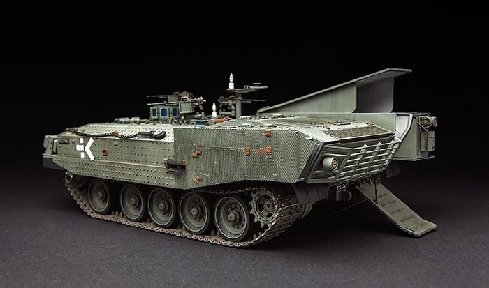 Meng Model 1/35 Israeli Achzarit Heavy Armored Vehicle Late Model MENSS-008 Plastic Model
