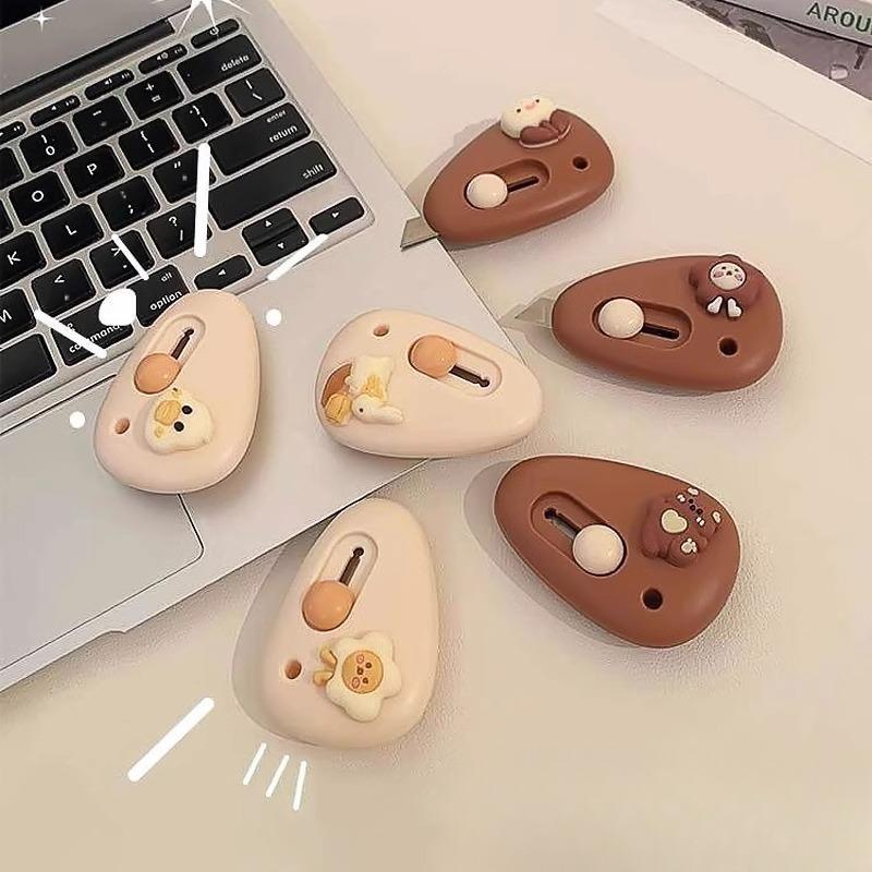 

Mini Utility Knife, Portable Small Size Small Knife for Opening Packages and BoxesJournal Paper Cutting Knife, Hand Knife Tulip Chang Tu(1pc)