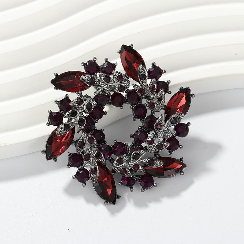 Fashion Crystal Bauhinia Brooch Women's Coat Accessories Premium Light Luxury Wreath Brooch Pin