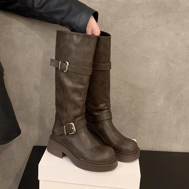 

Зимние женские ботфорты до колена, модные с ремешком и пряжкой, рыцарские длинные ботильоны, дизайнерские квадратные каблуки, женские боты 35