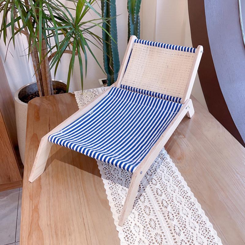 

Elevated Pet Bed with Removable Cover Breathable Cat Hammock for Small Dogs Beach Chair Style Pet Cot 4-Season Available Dog Bed 32x58cm