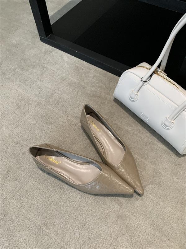 

Весна и лето 2025 новые остроносые туфли на низком каблуке, не утомляющие ноги, одинарные туфли, французские, с юбкой, темпераментные, на толстом каблуке, женские туфли 39 абрикосовый