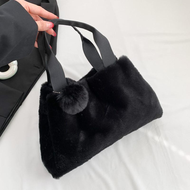 

Fashionable Plush Tote Bag For Women Spacious Casual Commuter Handbag In Black White Or Khaki чёрный