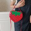 Süße 3D Erdbeer-Ananas Süße Umhängetaschen Mode Lustige Neuheit Jugend-Schultertaschen Kinder Mini Gewebte Fruchtförmige Handtasche