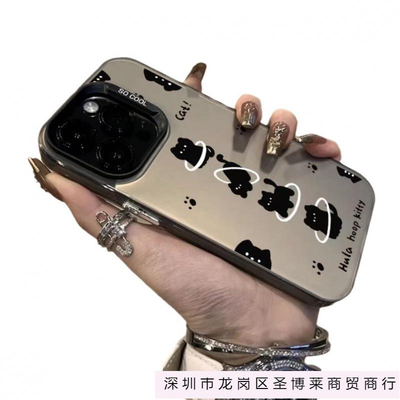 The little black cat jumping circle is suitable for Apple 15 mobile phone case creative new iphone14promax simple 13 cartoon xr