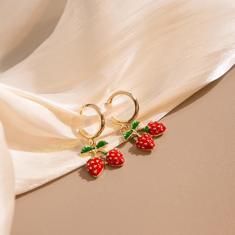 Sweet Cherry Drop Earrings for Women Fashion Exquisite Fruit Cute Dangle Earrings Design Creative Earrings Festival Gift Jewelry