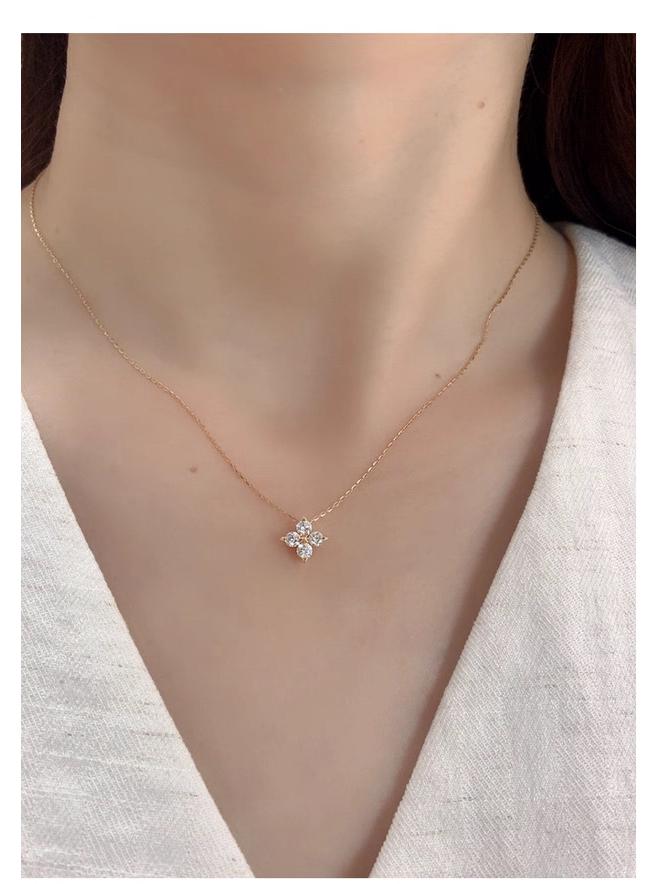 Sterling Silver Four-Leaf Clover Necklace - Luxury Super Flash Design with Four-Petal Flower Pendant