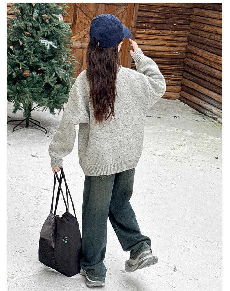 Pulover tricotat gros pentru fete mari pentru toamna/iarna 2025 - Top pentru elevi de gimnaziu