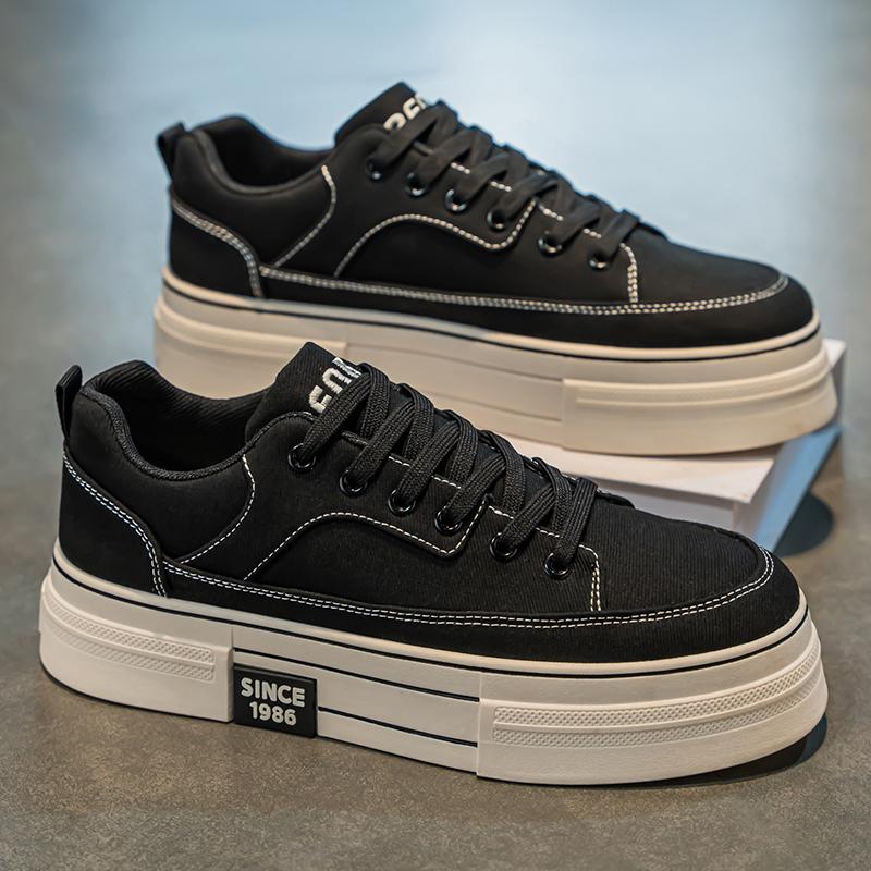 Men 's Casual Four Seasons Fashion Skateboarding Students Comfortable Sneakers Boys Trending Soft Sole Breathable Shoes