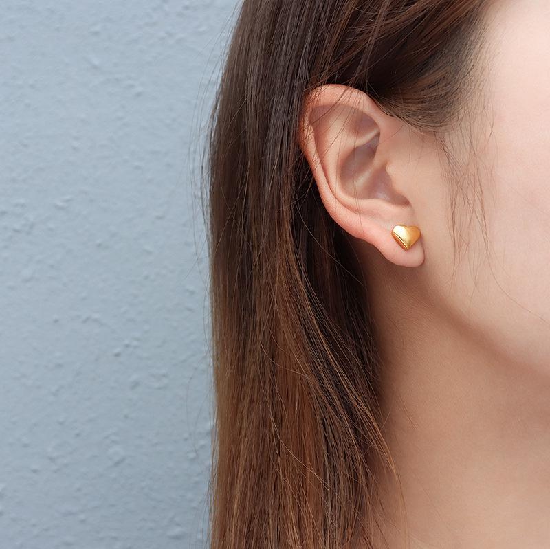 Korean Love Heart Peach Stud Earrings for Women in 18K Gold Titanium Steel