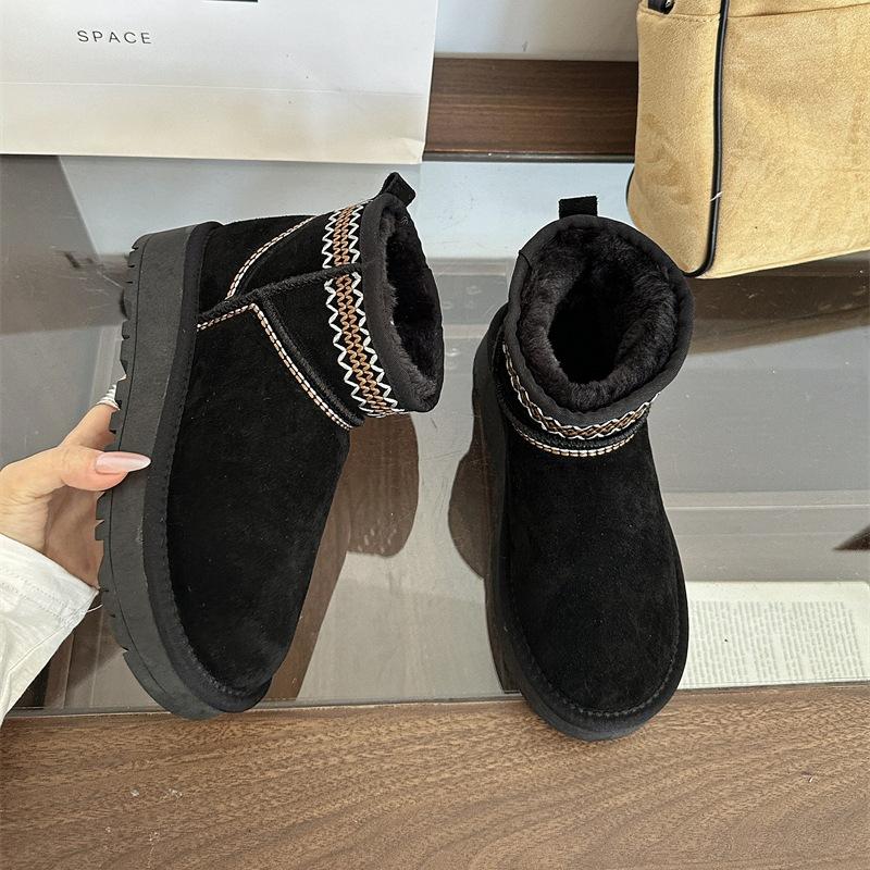 2025 winter new ethnic style embroidery thick sole heavy craft wool snow boots women's height increase thickened non-slip cotton shoes