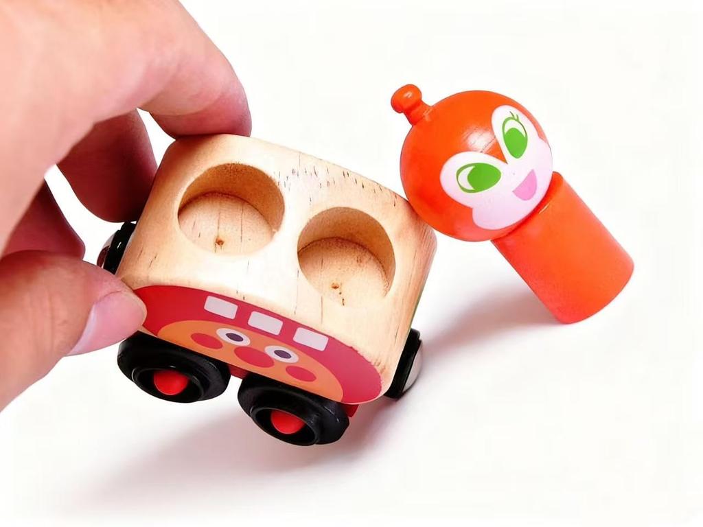 Panman Mini Train, Wooden Magnetic Assembled Toy Car, Cute Character Set, Total Length 33cm, Weight 0.35kg per Set