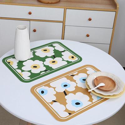 Masa dekorasyonu ve aksesuarları – Servis için bardak altlıkları ve bloknotlar