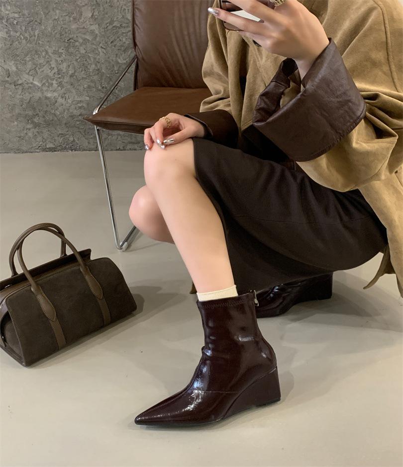 Premium Maillard Brown Pointed Wedge Heel Short Boots Women's High Heel Back Zipper Skinny Boots Autumn and Winter Short Boots