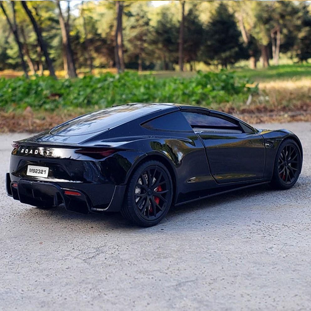 MyCar 1:24 Scale Tesla Roadster Roof Model Diecast Metal Car Figurine - Red