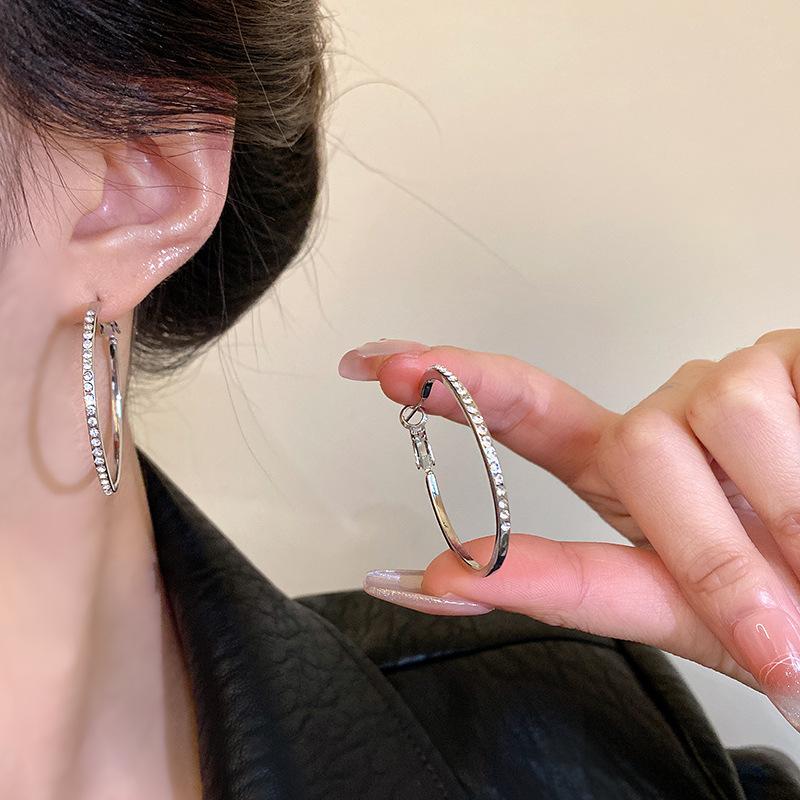 European and American exaggerated flash diamond big earrings light luxury atmospheric circle earrings 2025 new personalized ear jewelry