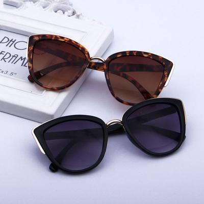 New Fashion Retro Cateye Sunglasses Women Female Shades Eyewear Vintage Sunglasses UV4 Clout Goggles Oculos De Grau Feminino