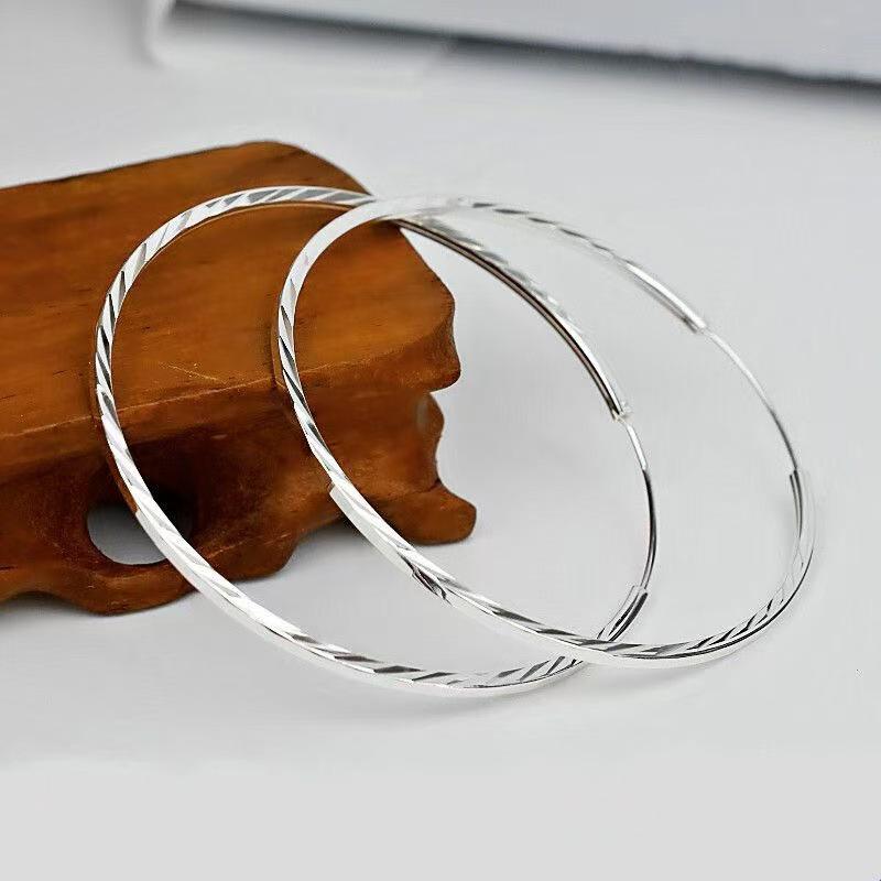 9999 Sterling Silver Rhombus Pattern Large Hoop Earrings for Women, Fashionable Hypoallergenic Ear Jewelry with High-End Feel.