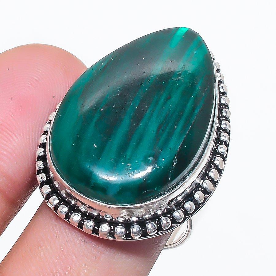 

Green Labradorite Gemstone 925 Sterling Silver Jewelry Ring Size 9