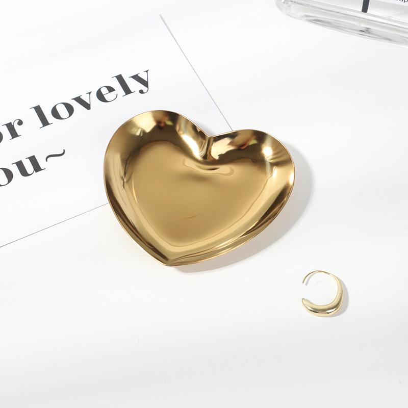 "Retro Metall Relief Tablett": Foto-Requisite & Schönheitsornament für Make-up & Fotografie"