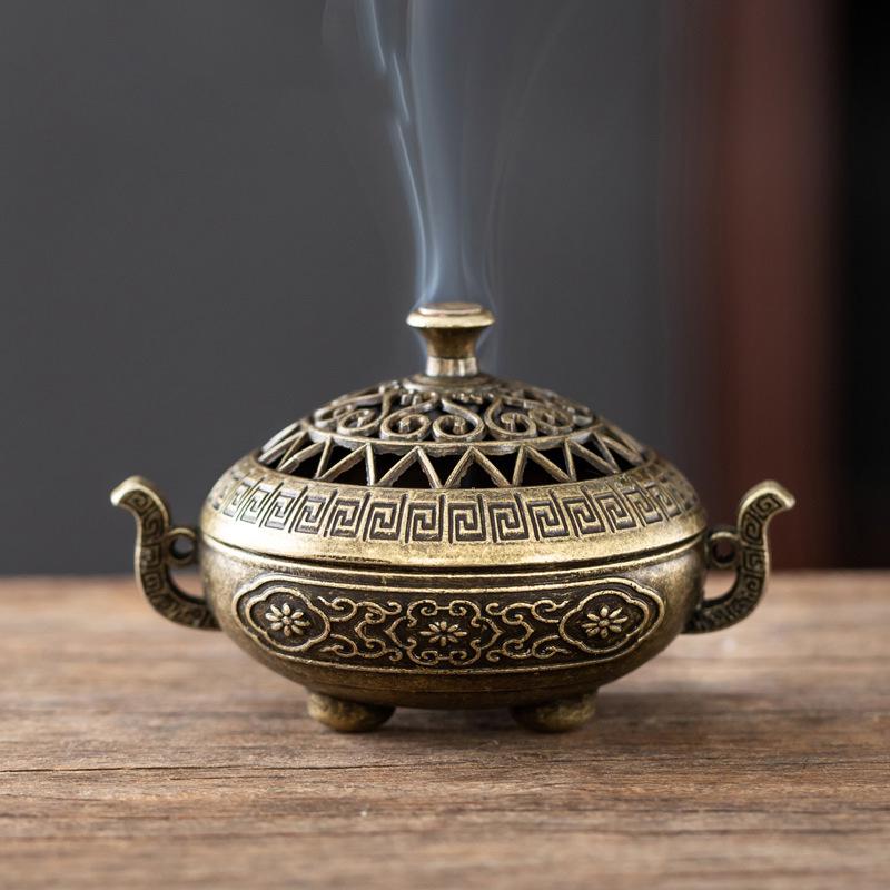 

Nepalese Retro Mini Double-Ear Incense Burner with Auspicious Cloud Design for Home Use