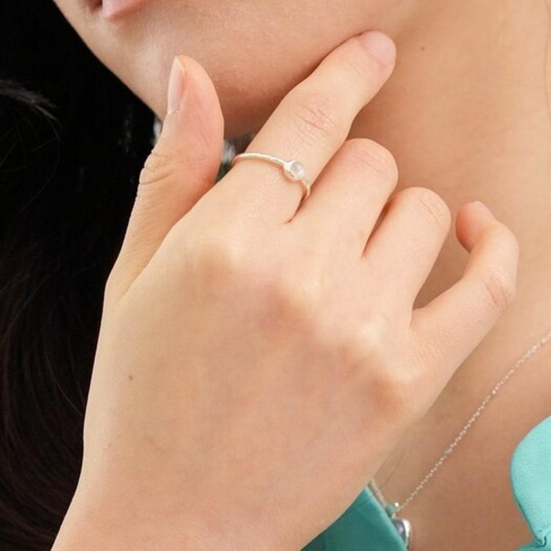 BELLOOGGI Moonstone Ring