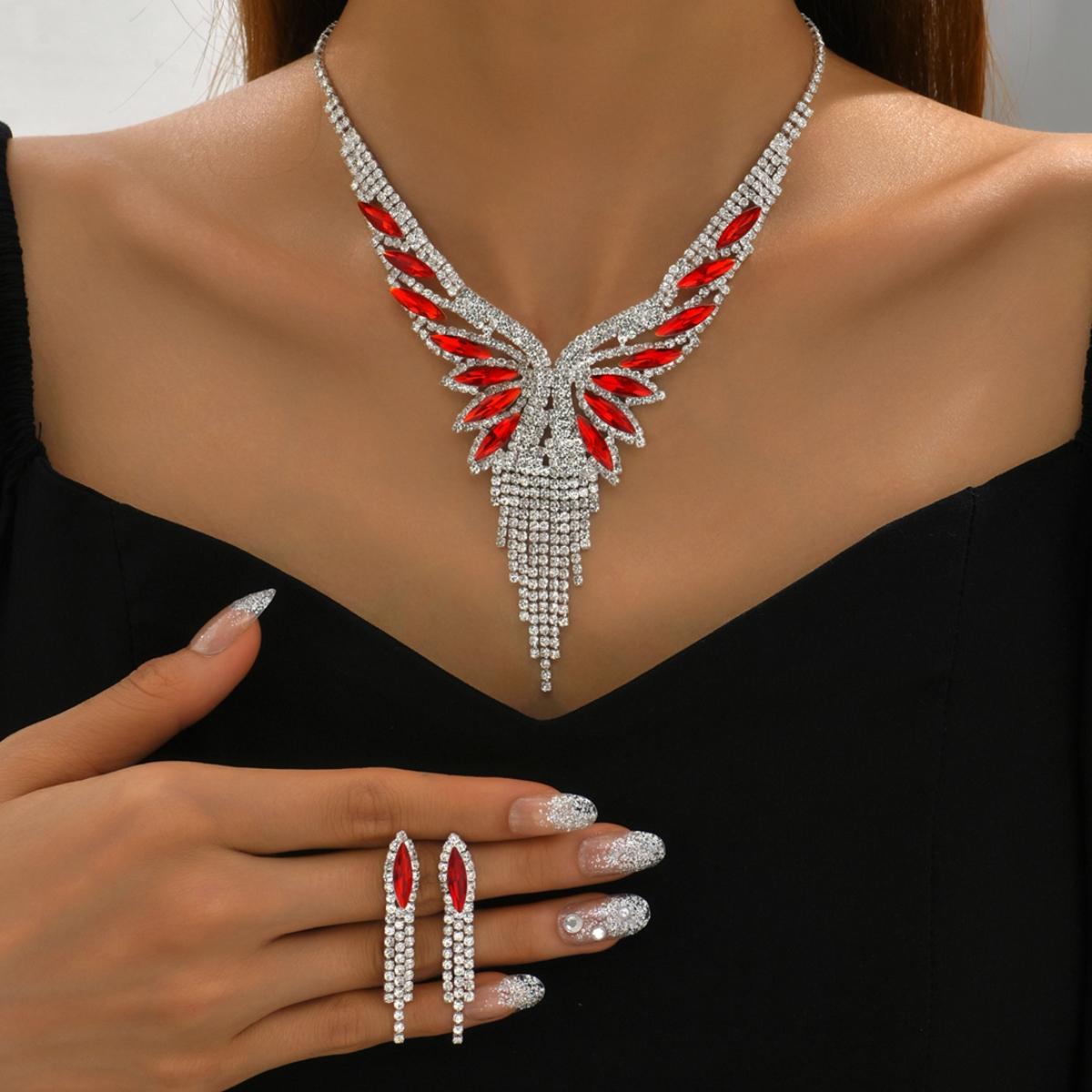 

Женский циркониевый набор из 3 предметов, серьги и ожерелье со стразами, новые роскошные и модные аксессуары для свадебных вечеринок