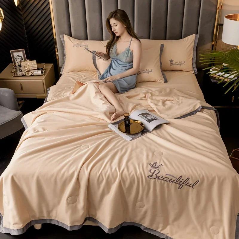 Summer Washed Silk Quilt,Cooling Air Conditioning Blanket,Cotton Thin Air-conditioning Comforter Soft Office Nap Blanket