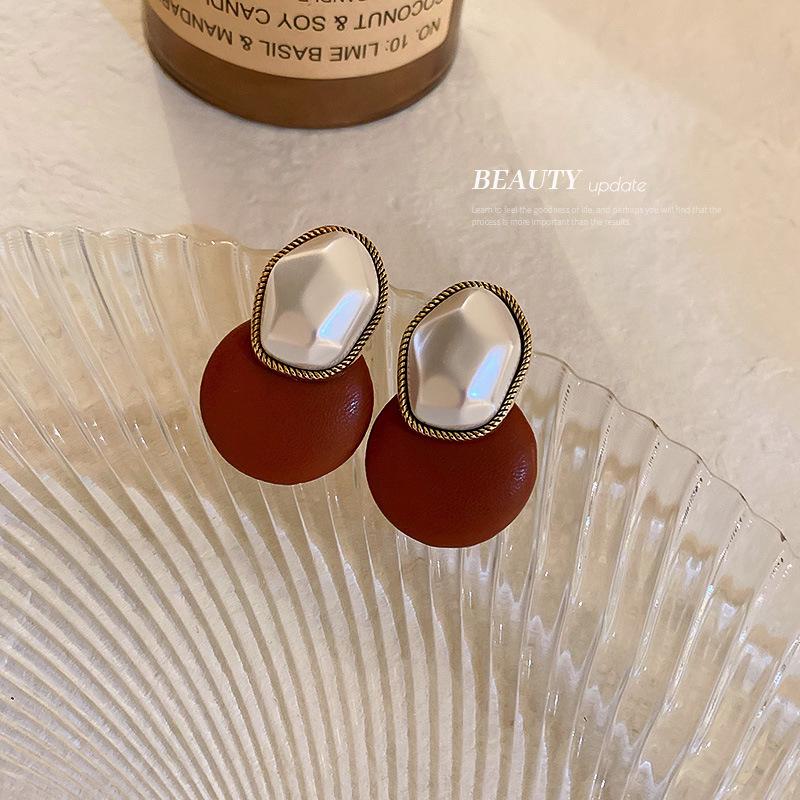 925 Sterling Silver Geometric Pearl Leather Earrings - French Retro Studs for Versatile Fashion