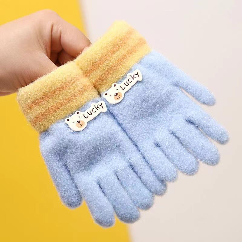 Children's new winter gloves little girl cute cartoon warm full finger gloves boys and girls thickened finger cots