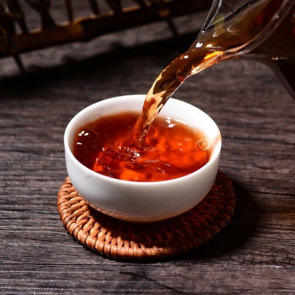 1000g Bio Reifer Pu-erh Teeziegel, Menghai Großer Baum Schwarzer Tee, Premium Verdauungsunterstützung, Reiches Aroma, Natürliches Authentisches Geschenk für Teeliebhaber