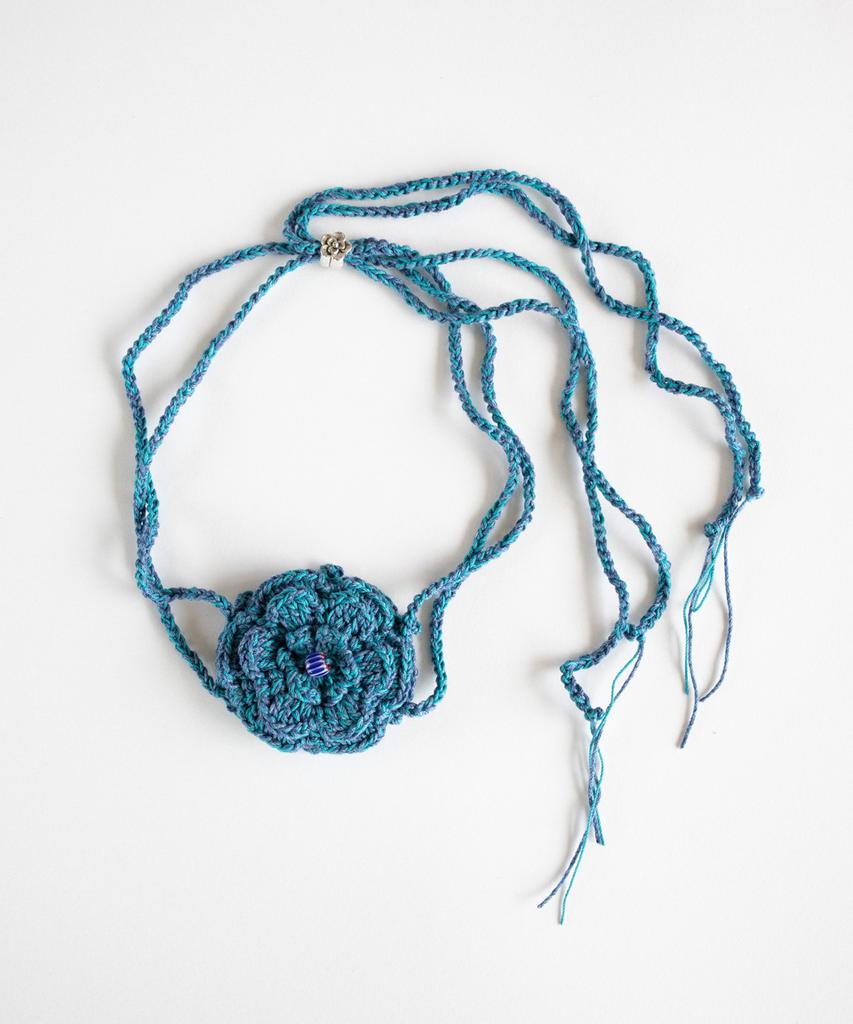 Merrymotive Crochet Corsage Knit Necklace (Blue)