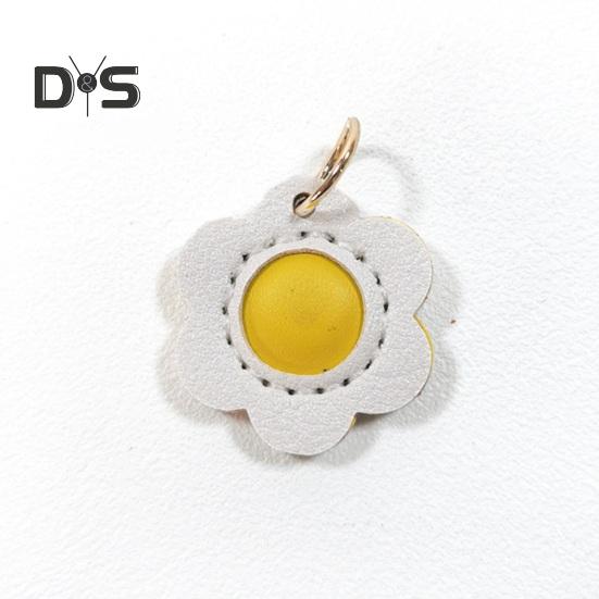 Bag Pendant Keychain Fruit Flower Leaf Shape Charm Keyring Bags Backpacks Phones Imitation Leather Keychain