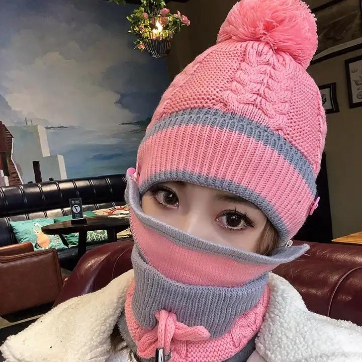 Fashionable Custom Female Warm Pom Pom Beanie Knitted Hat and Scarf Women Winter Hats Sets