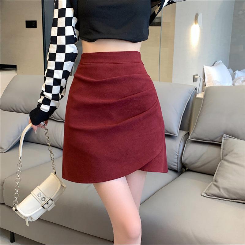 Plus Size Black Irregular High Waist Short Skirt - Autumn/Winter Slimming