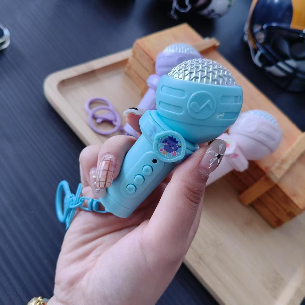 Plastic Microphone Key Holder Cute Microphone Bag Charm Recording Microphone Pendant Classic For Keys Nostalgic Gifts Wholesale