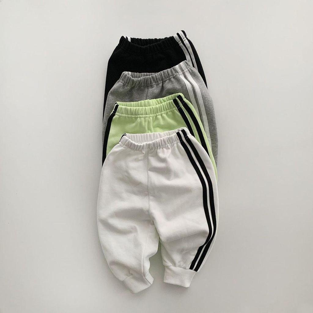 Korean Children's Side Stripe Cotton Sweatshirt & Pants Set for Boys and Girls - Autumn/Spring Casual Style