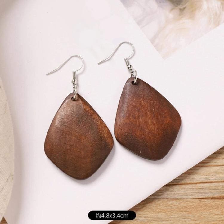 Elegant Wooden Earrings Geometric Design Lightweight And Comfortable Great For Enhancing Fall And Winter Fashion Styles